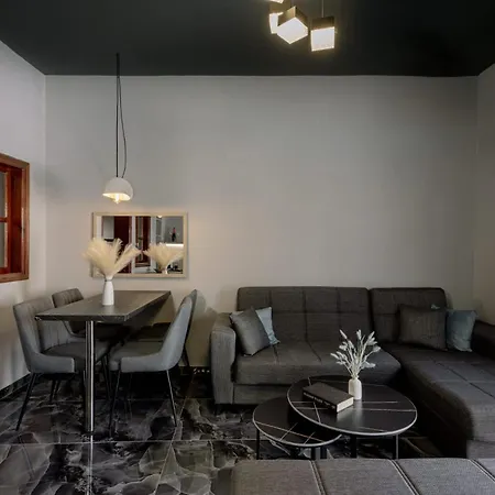Grande With Jacuzzi Nea Premium Residences 아파트 이메로비글리