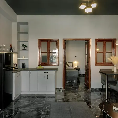 아파트 Grande With Jacuzzi Nea Premium Residences 이메로비글리